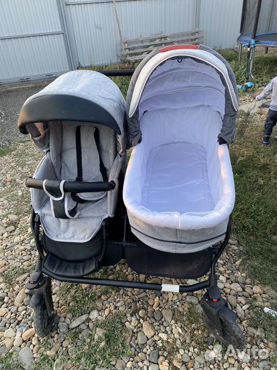 Коляска для двойни,погодок
