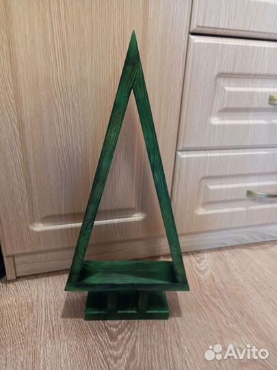 Деревяннный ящик для цветов или подарков