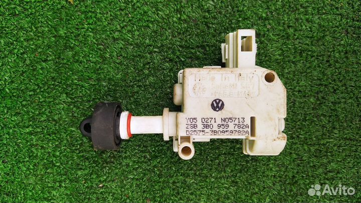 Замок бардачка Audi A6 Avant sline BDW 2005