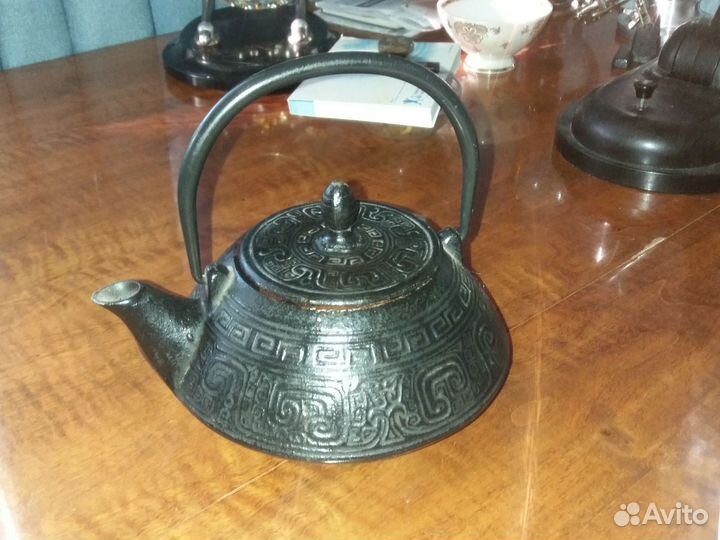 Заварочный чайник чугунный. Японский
