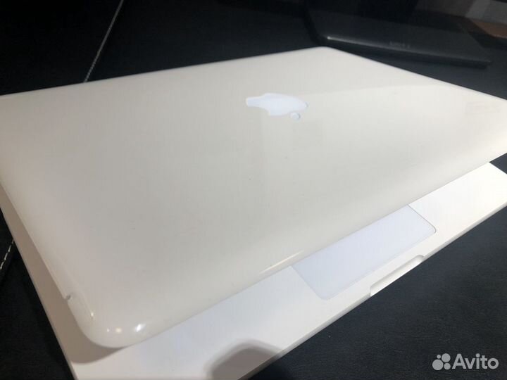 Apple macbook. Модель 1342
