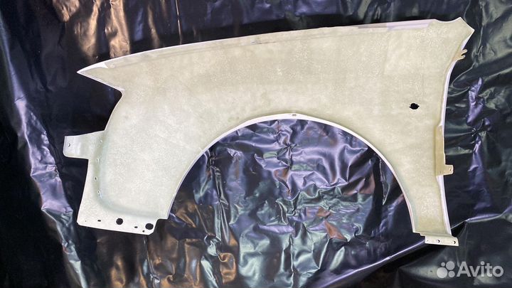 Крыло из стеклопластика volvo S80 1е поколение (ре