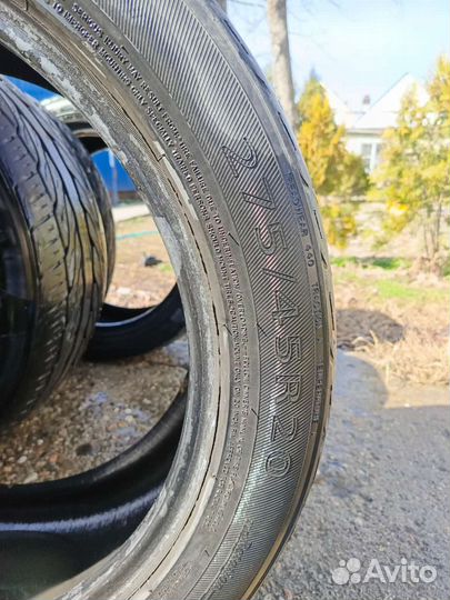 Acustica Challenger 275/45 R20