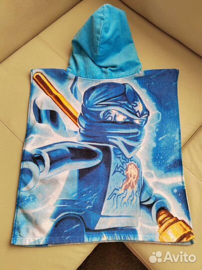 Полотенце с капюшоном и плавки