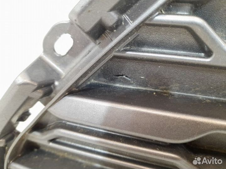 Решетка бампера передняя Toyota Rav4 50 2019