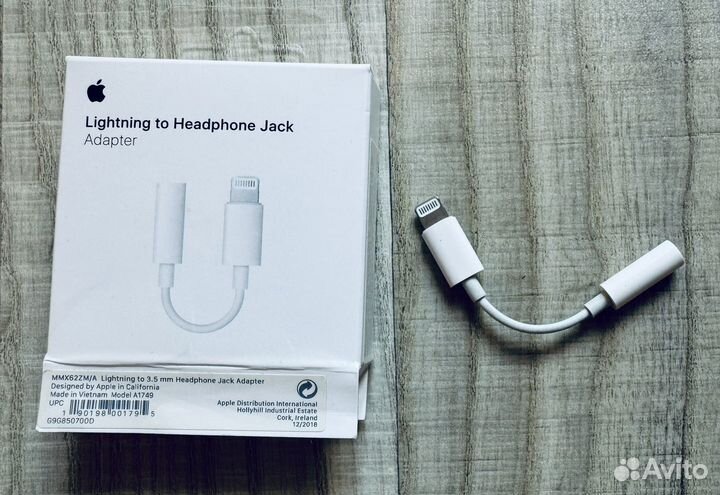 Адаптер Apple lightning 3,5 mm