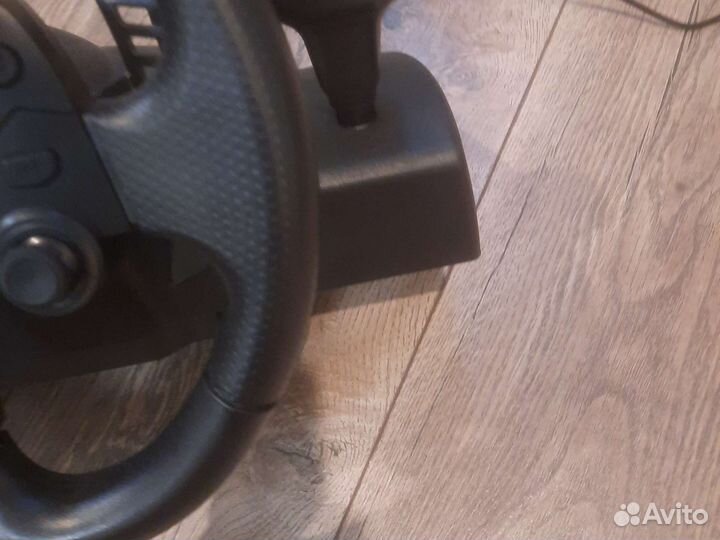 Руль от компании sven, модель GC-W900