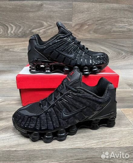 Кроссовки Nike Shox