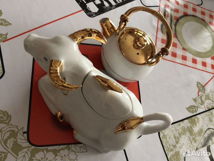 Чайник заварочный, цена за два чайника