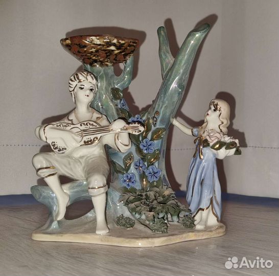 Подсвечник Гитарист