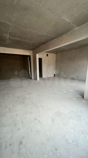 2-к. квартира, 79,6 м², 2/6 эт.