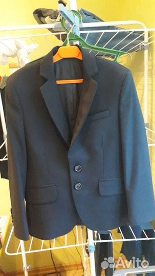 Пиджак для мальчика 128