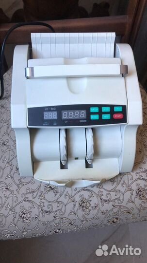 Машинка для счета денег