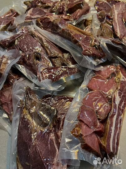 Копченое мясо кабана и лосиные ребрышки