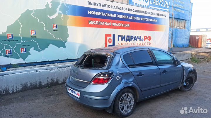 Панель приборов Opel Astra H 13267509