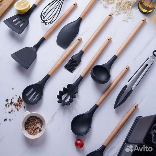 Набор кухонных ножей с подставкой, принадлежностей