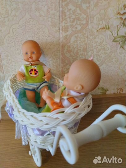 Пупсы Ненуко в коляске