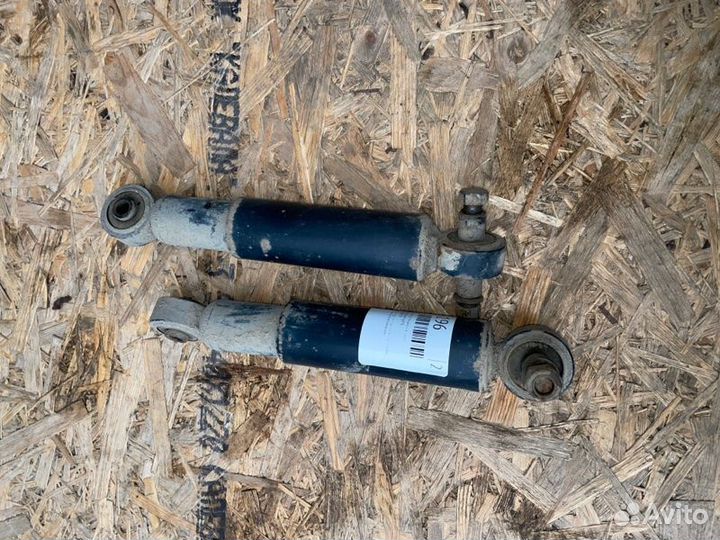 Амортизатор подвески задний Hyundai Poni G4DJ