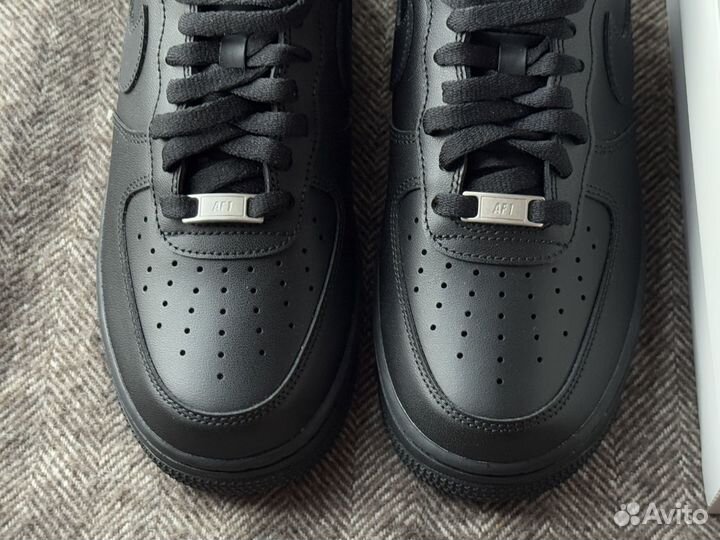 Nike Air Force 1 '07 Low Black