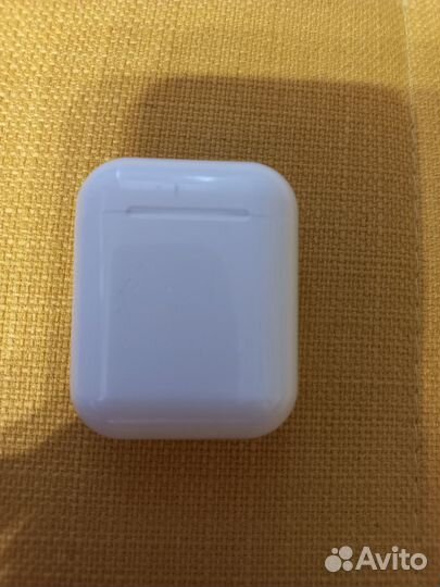 Беспроводные наушники apple airpods