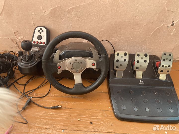 Игровой руль logitech g25