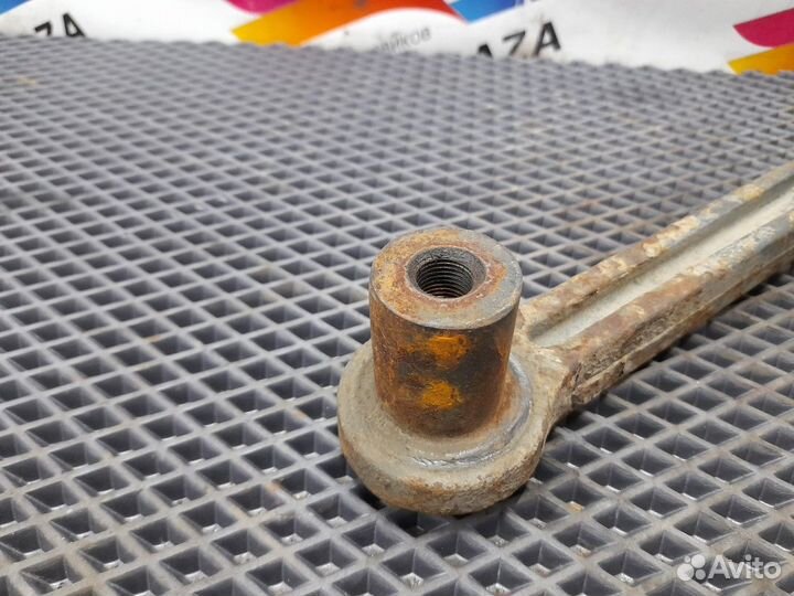 Стойка переднего стабилизатора