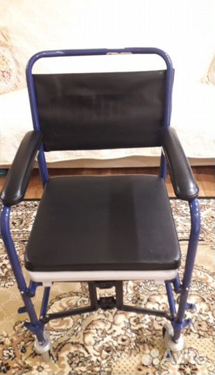 Кресло коляска с санитарным оснащением