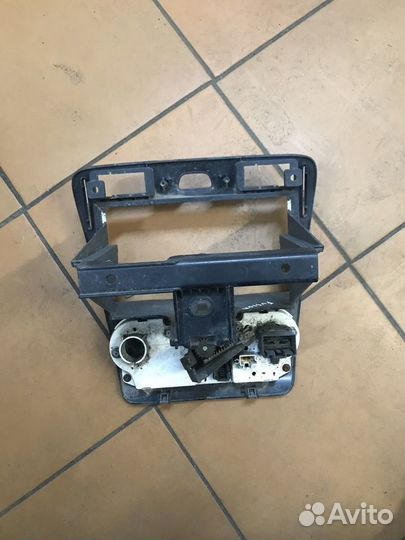 Рамка магнитолы Ford Fusion