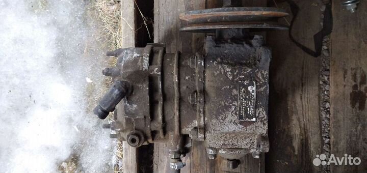 Компрессор от краза. Генератор, насос гур