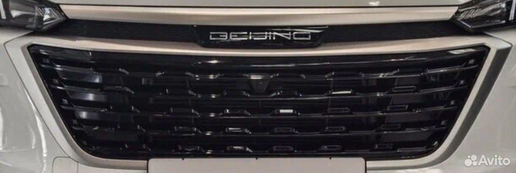 Решетка радиатора верхняя BAIC X35
