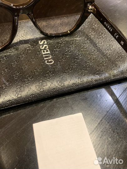 Очки женские Guess