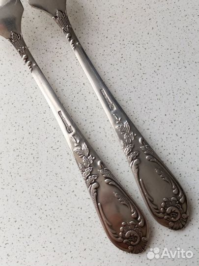 Ложки чайные, щипцы для сахара, мельхиор СССР