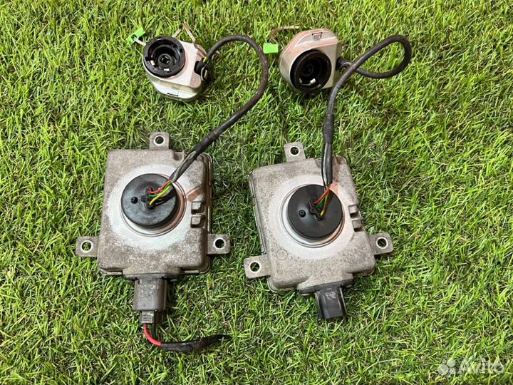 Блок ксенона Mazda/Mitsubishi/Suzuki D2S/D2R