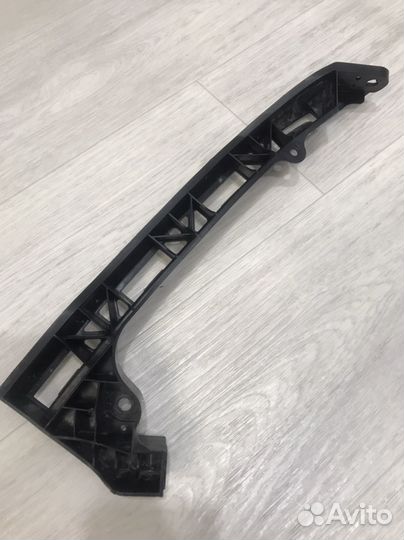 Крепление переднего бампера Honda Fit GE6