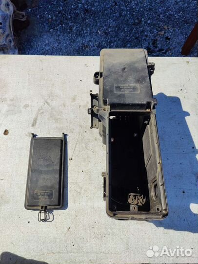 Корпус блока предохранителей mercedes w124