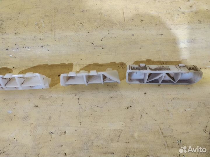 Кронштейн заднего бампера Nissan Qashqai J10