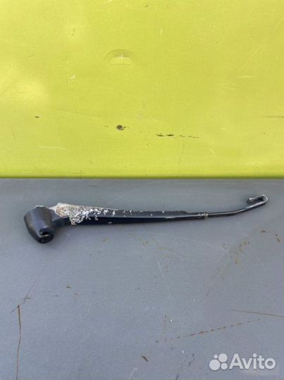 Дворник багажника Mercedes C-Class W203