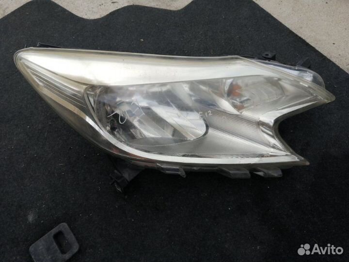 Фара правая Nissan Note E12