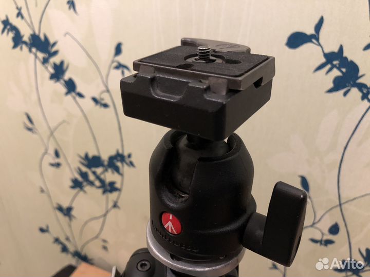 Штатив Manfrotto