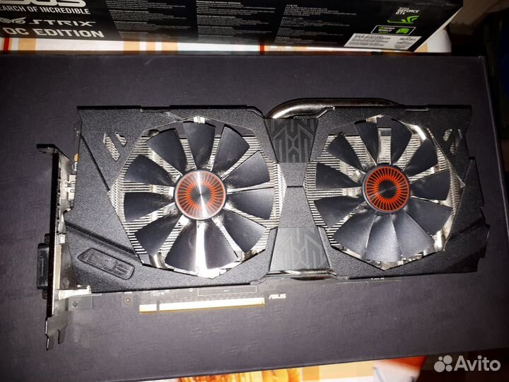 Asus GTX 970 (strix-GTX970-DC2OC-4GD5)