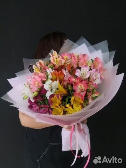 Цветы альстромерии букет