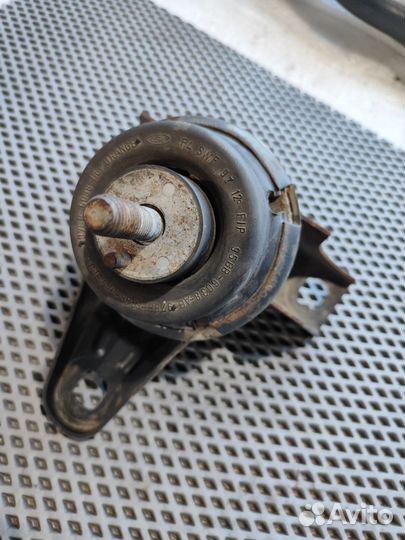 Подушка двигателя Ford Mondeo 22литра