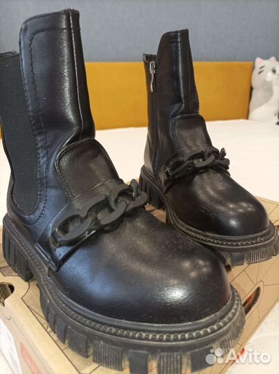 Ботинки для девочки 33 размер