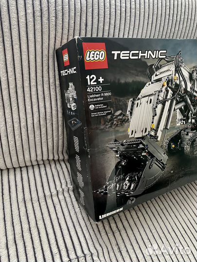 Lego Technic 42100 Excavator (в наличии,новый)