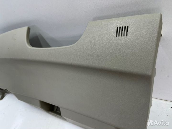 Накладка коленной подушки Toyota Camry V40/V45