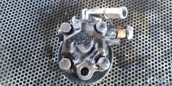 Насос гур Nissan Almera N15 GA16