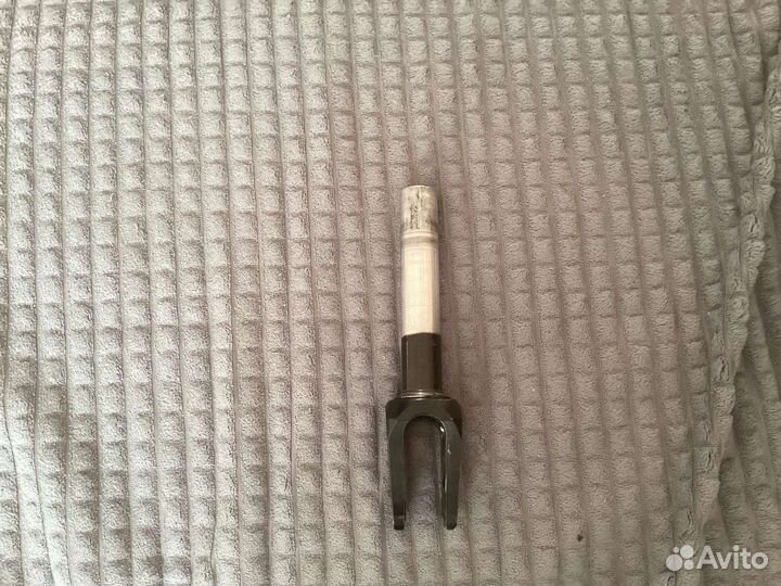 Вилка для трюкового самоката