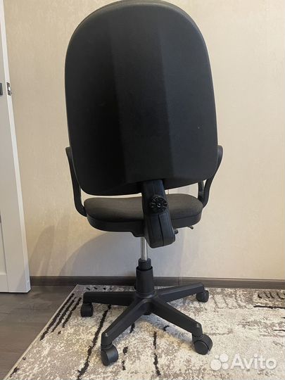 Компьютерное кресло