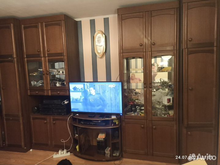 Стенка в гостиную бу