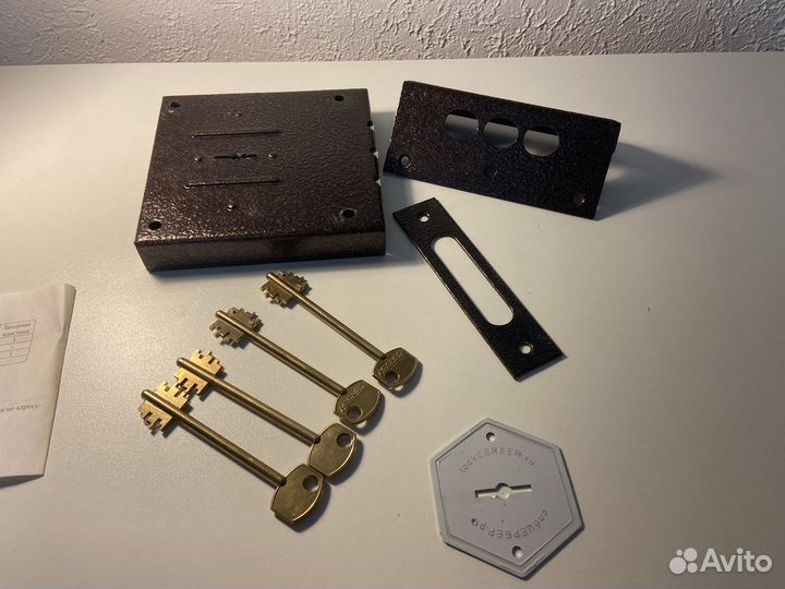 Замок дверной накладной цербер зну-М (С1-М 116)